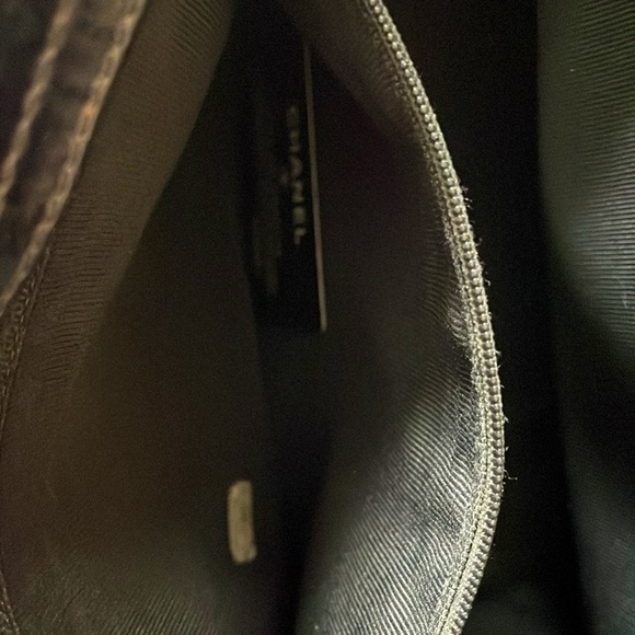 ‼️SOLD‼️💯Authentic CHANEL timeless CC patent leather tote - Picture 11 of 13